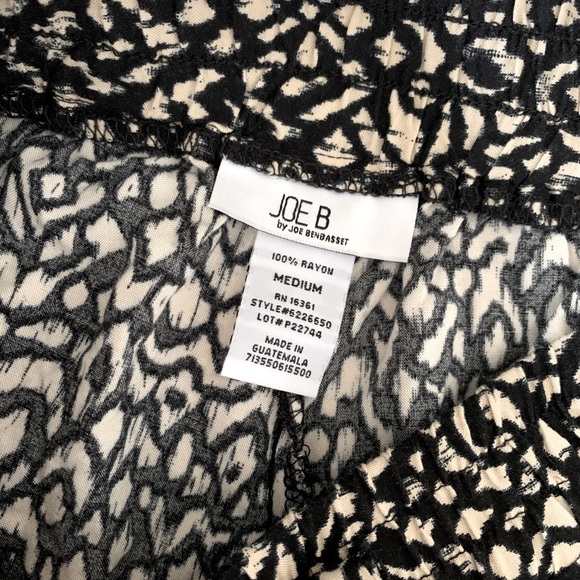 Patterned shorts - Picture 3 of 4